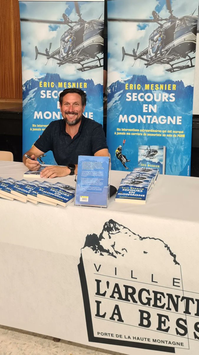 EricMesnier's tweet photo. Venez au festival de l'argentiere la bessee à la rencontre des auteurs et à  une séance de dédicaces. 
Dimanche et lundi🙏
@Essor_Gie @Forcesaeriennes @27bim @Gendarmerie_074 @EditionsNimrod @gendarmerie
@RemyNollet @Ch_RGZ @PGHM__ 
 #livre #secoursenmontagne #oisans #ecrins https://t.co/GNNdAnYcD3