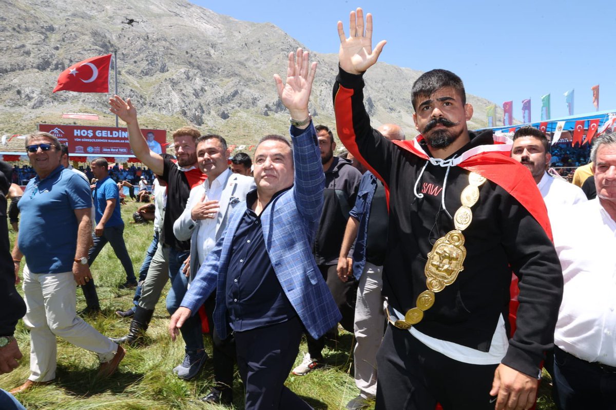 Muhittin Böcek