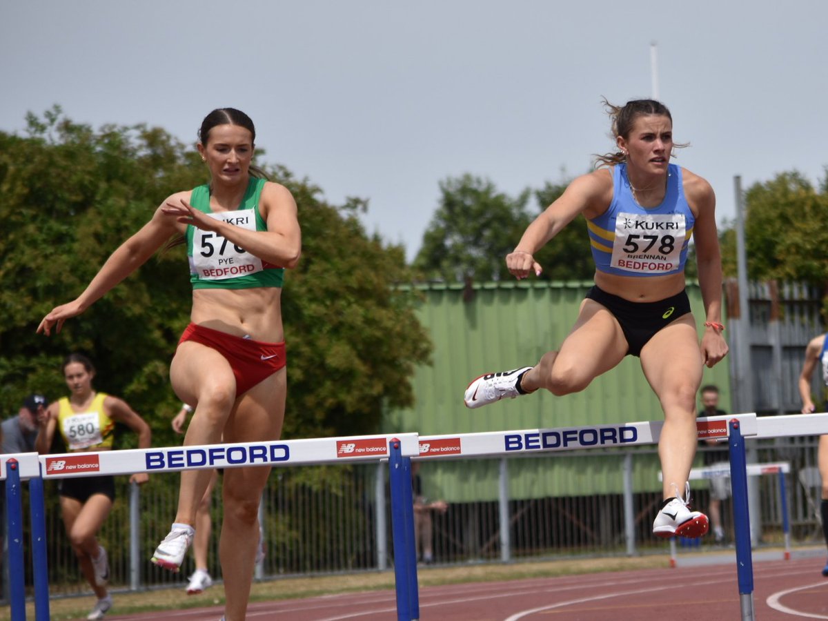 EnglandAthletic's tweet photo. With 60.27, Orla Brennan came out on top of a close battle with Amy Pye (60.65) in the U23 400m hurdles. https://t.co/evp6WXdt0s