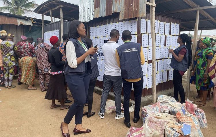 shonalere's tweet photo. Government and politics is sooooo tangible. We see it in the standard of living of average citizens and in people’s participation in elections.

Observing the #OsunDecides2022 with the @electherng team was an insightful experience. https://t.co/w9sVXXlhn7