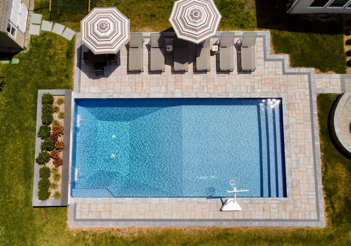 CambridgePavers's tweet photo. You couldn't ask for a better pool patio to enjoy your Summer days! Standout Sunday by: J.L. Femia #cambridgepavers #pavingstones #standoutsunday https://t.co/aSTaqSHDJD