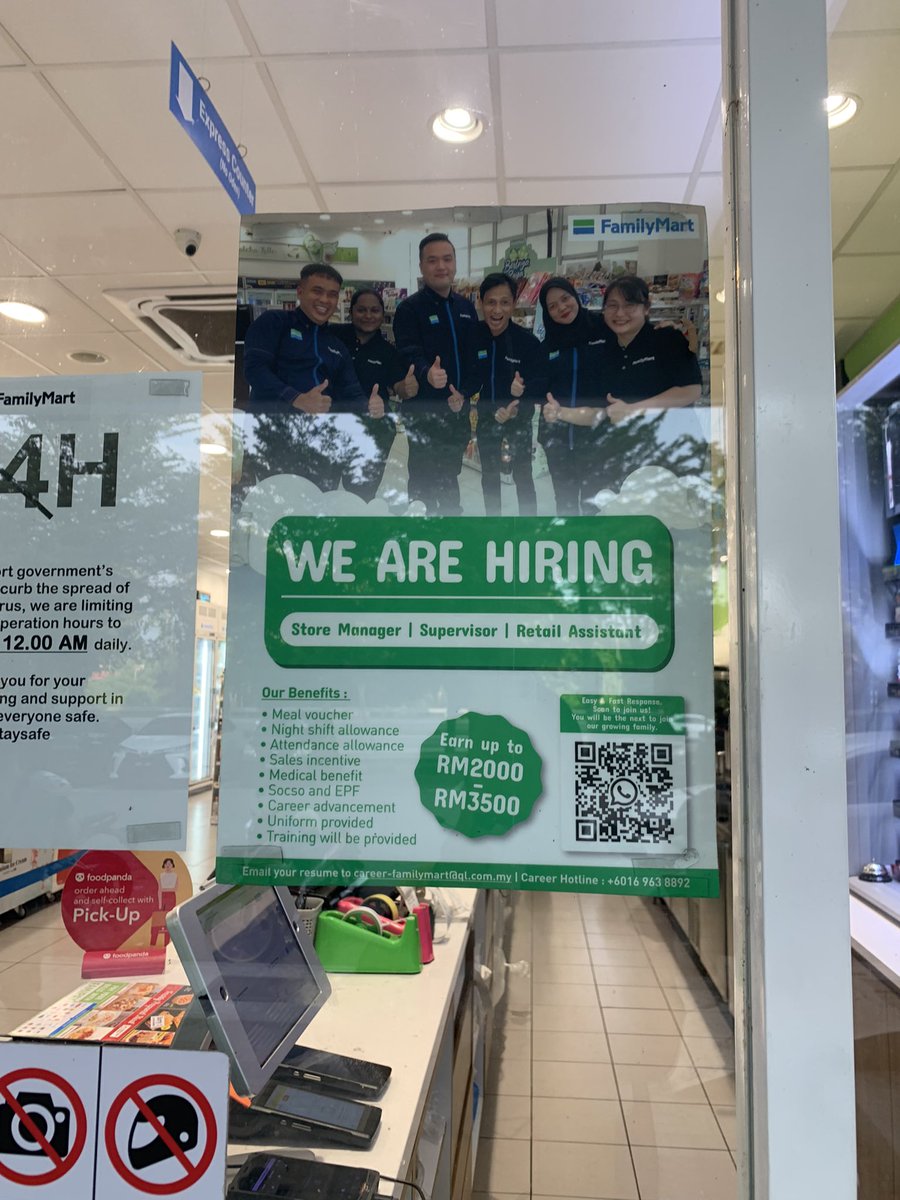 SyahirahAziz___'s tweet photo. Family Mart Jelatang Alor Gajah ada nak cuba boleh laa 🌸 semoga dipermurahkan rezeki kita semua https://t.co/QfuMImcq4e