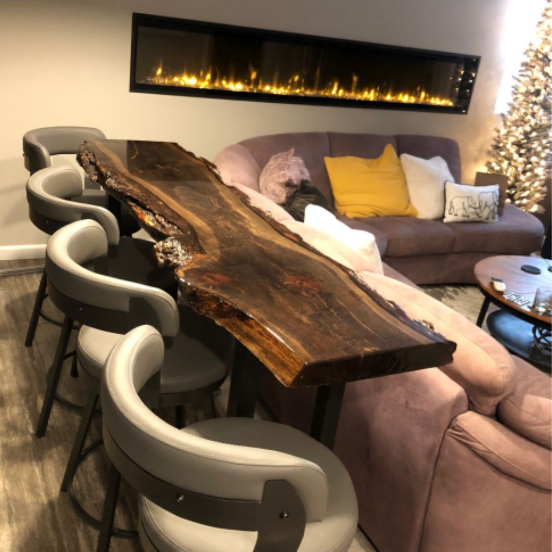TheLumberShack1's tweet photo. This sofa table is giving me Sunday Funday vibes, anyone else? πΈ
#epoxyproject #woodworking #woodworkingskills #woodworkingproject #woodworkingtips #reclaimedlumber #sunday https://t.co/hmGkxdozMn