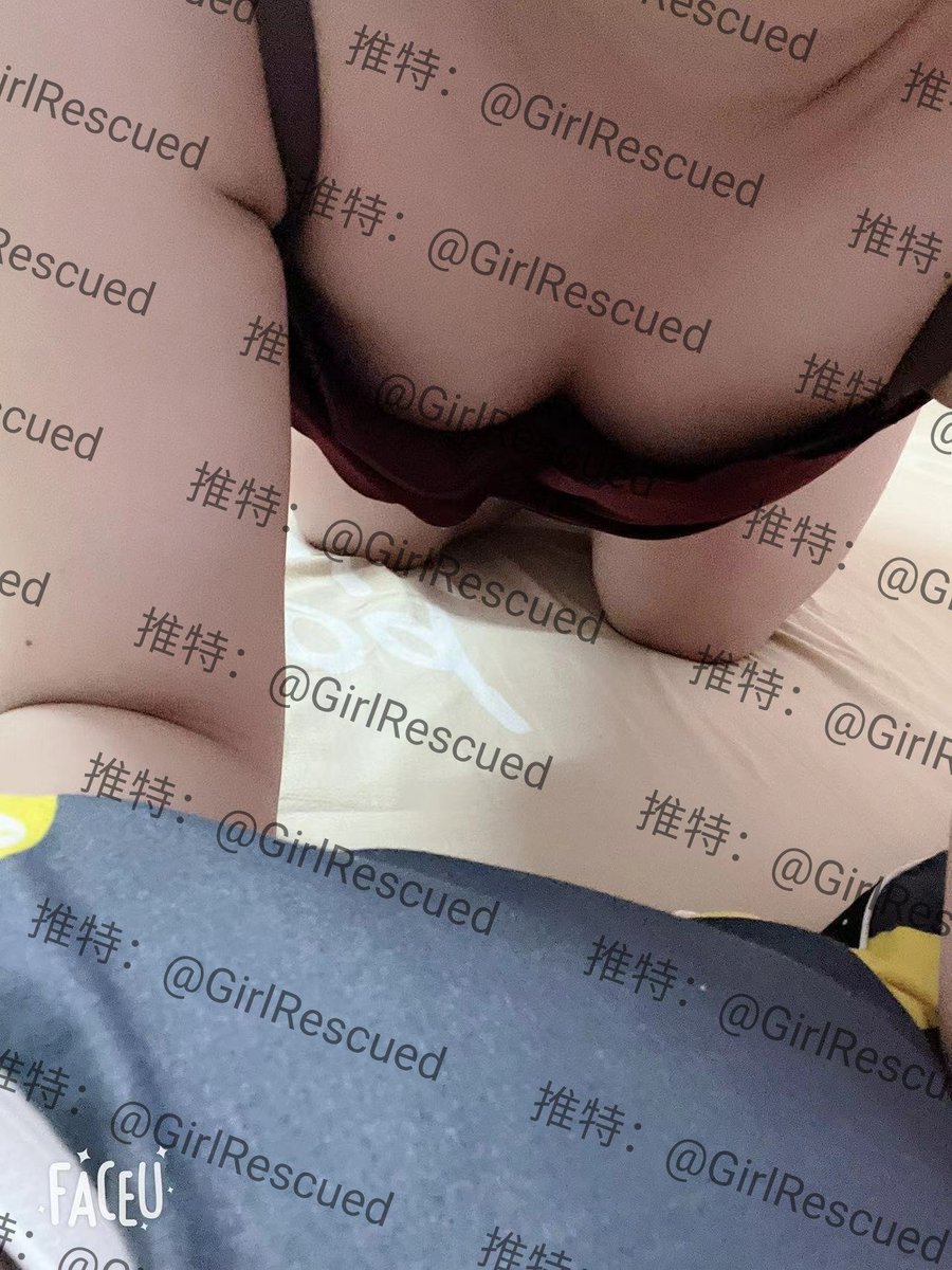 GirlRescued's tweet photo. 宿舍真热
脱光了还不停流汗
下面很湿
应该是毛太多了 https://t.co/8rYeeDNUuz