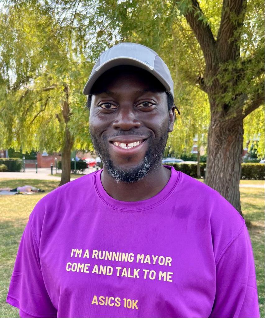 RBKCMayor's tweet image. This morning I went running with the @RBKC Running Mayor, Gerard, in Little Wormwood Scrubbs (LWS) W10

Fun 2k family run EVERY SUNDAY at 11am in LWS for anyone. Come &amp;amp; join Gerard and enjoy some gentle exercise! @RBKC_Sport 

#NewInitiative 
#runsome 
#GerardWilliamsRunningMayor