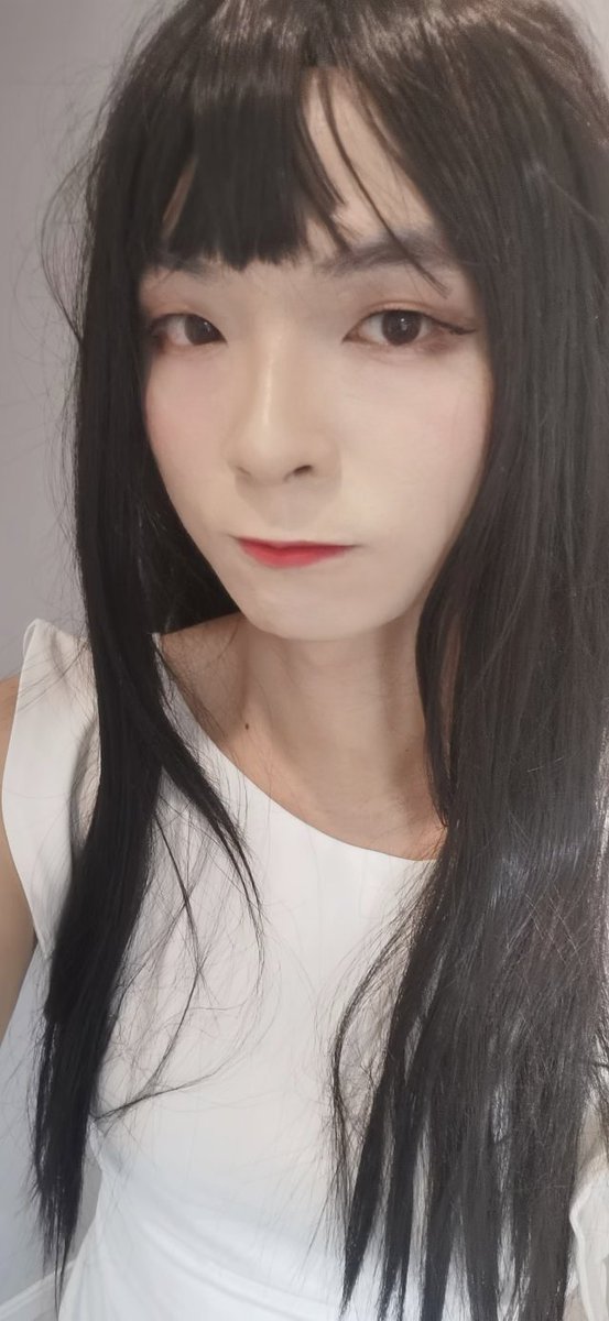 这应该是我18岁女装的样子吧