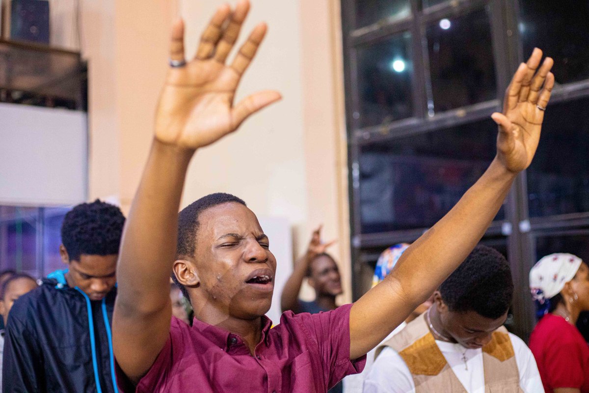 TheHotChurch1's tweet photo. We give God Almighty all the Glory for a successful dusk to dawn Worshippers Night "WeWorshipElshaddai" 2022.
The demonstration of His power was unmatched.
• Teens received baptism  of the HolySpirit. 
• Some of them move from one level  to another in the the spirit. https://t.co/pOPBm3Xncw