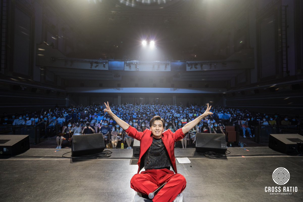 crossratioent's tweet photo. 💙 𝐃𝐞𝐫𝐫𝐢𝐜𝐤 𝐇𝐨𝐡 何維健 《𝐇𝐞𝐫𝐞 𝐀𝐬 𝐈 𝐀𝐦 我還是我》𝐋𝐢𝐯𝐞 𝐂𝐨𝐧𝐜𝐞𝐫𝐭 𝟐𝟎𝟐𝟐 圓滿落幕 💙

A huge thank you to everyone who joined us in celebrating @derrickhoh's first concert in 6 years!✨

We hope you had a magical experience and an unforgettable night🪐💖 https://t.co/3QPmeArdPZ