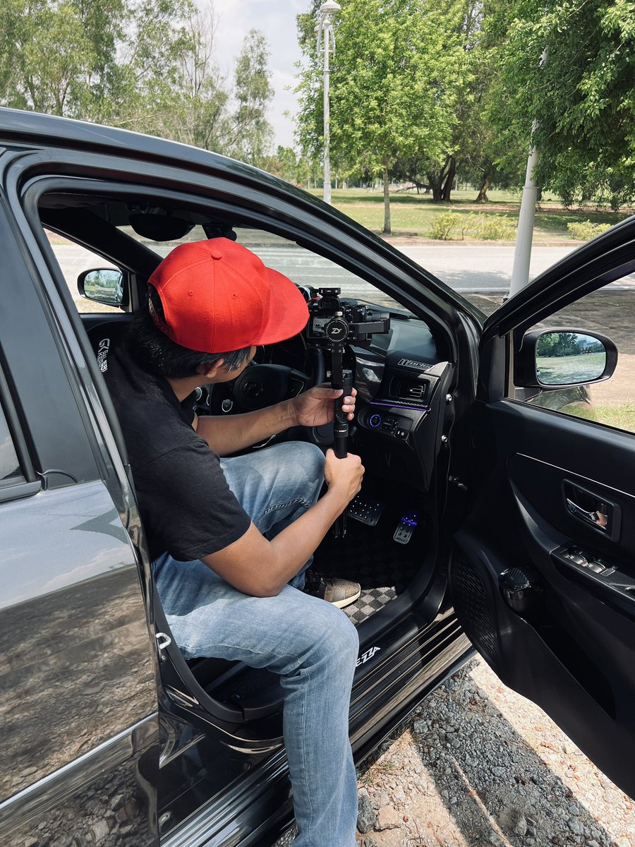 AkeemSharyzal's tweet photo. Kalau korang nak cari barang yang ada dekat dalam kereta aku ni. Aku dah kumpulkan dekat dalam ni, korang tinggal nak belek lepastu kalau on korang beli je.

Link: https://t.co/XziySJ4PYx https://t.co/OWpXVMOmDH