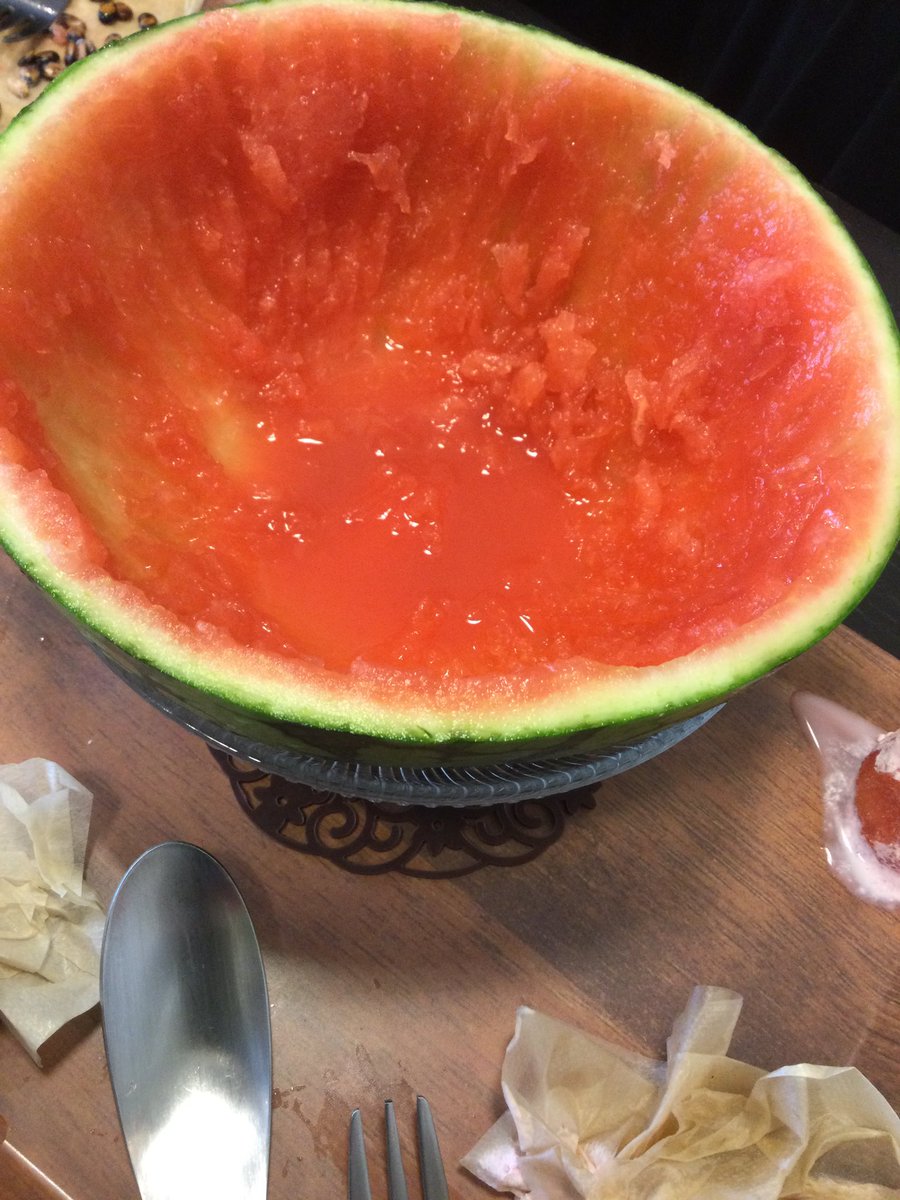 suika252515's tweet photo. 今日はこちらを。
友達も一緒に食べてくれた(^O^☆♪
ほじくり出して食べた結果(2枚目)
その友達が 差し入れやらお土産やらくれた!(3、4枚目)
いつもありがとう^ - ^
#西尾市
#Pilee https://t.co/MDe8Ds9LGD
