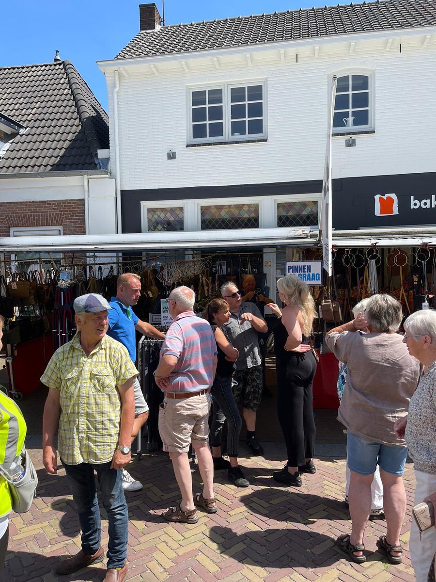 Het begint al gezellig te worden in Hengelo gld. Kom gerust kijken het kan tot 17.00 uur.