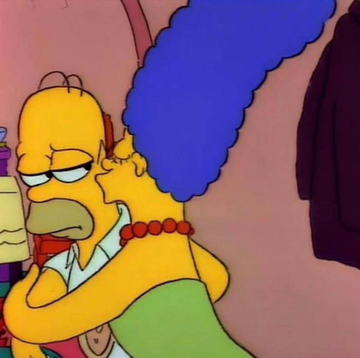 Instead of saying sorry , this is how women apologize after they were acting crazy with you....