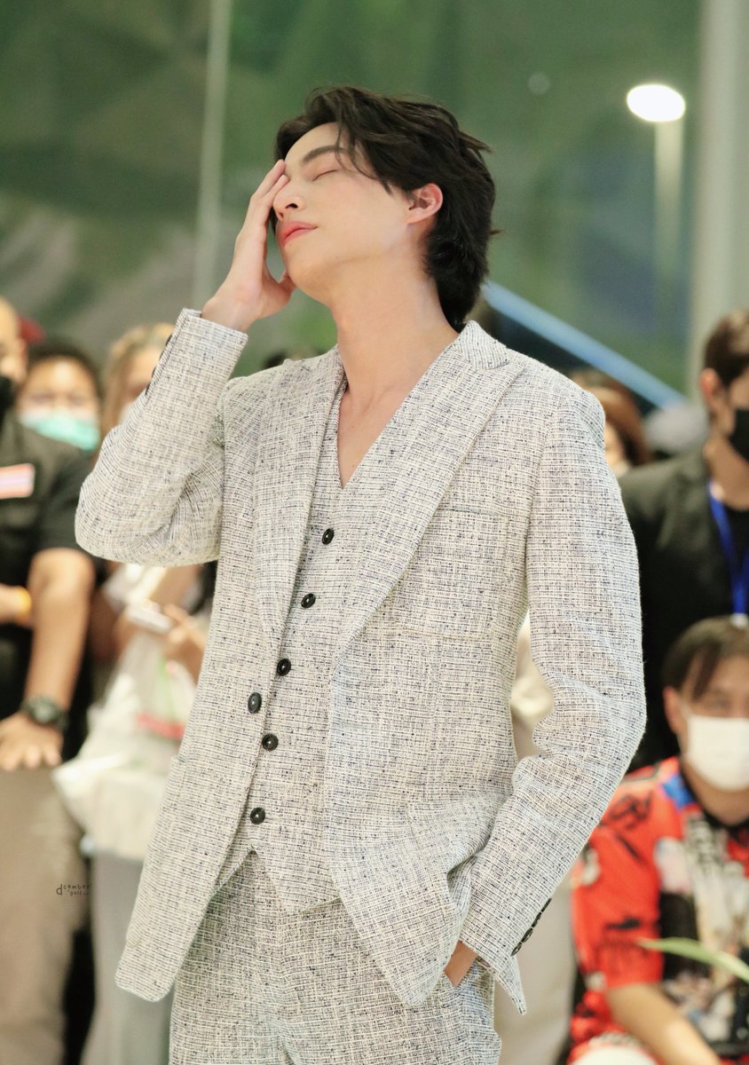 dreamcembergulf's tweet photo. 170722 โอโห้🤧
#DestinyclinicGulf
꒰ #GulfKanawut ✧ @gulfkanawut ꒱
#ᴅʀᴇᴀᴍᴄᴇᴍʙᴇʀɢᴜʟғ https://t.co/Reatu99iOU