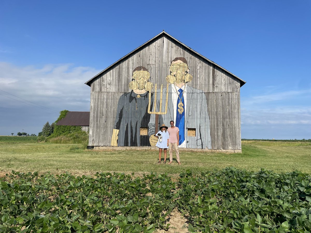 GM, after a week of painting the “American Gothic HDL Remix” has been restored. Happy to see it glowing again! #art #conceptualart #barnart #hygienicdressleague #artclvb #NFTCommmunity #nft