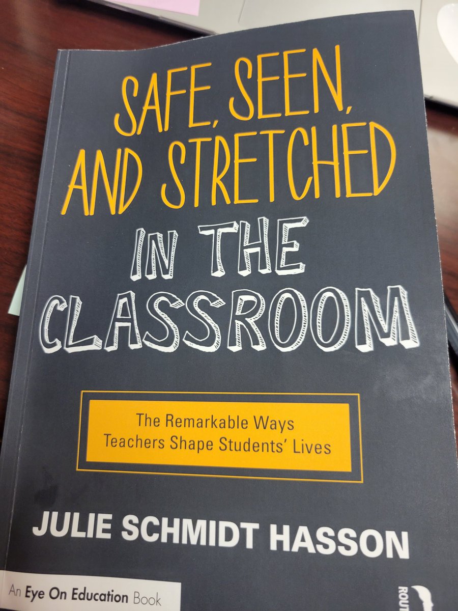 Lindsey Avara tweet media