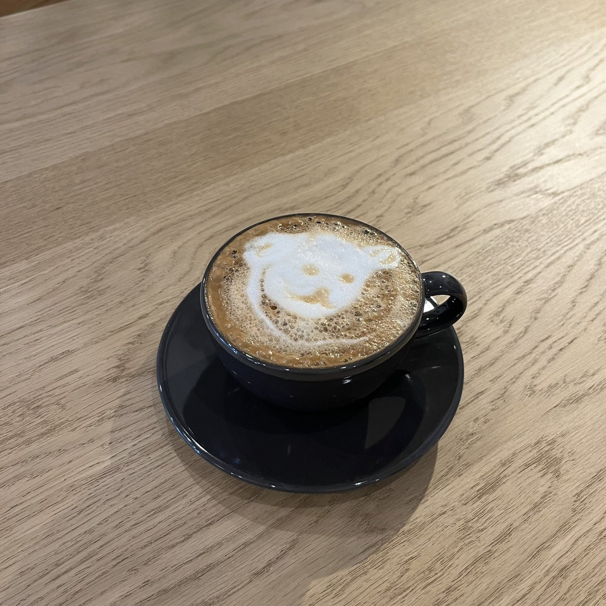 RatherRoam's tweet photo. HOME, Wongsawang🏠☕️
คาเฟ่แนวโฮมมี่ติด MRT วงศ์สว่างที่มาพร้อมมู้ดแบบน่ารัก พื้นที่ร้านไม่ได้เยอะมาก แต่ไม่ได้อึดอัด แถมบรรยากาศในร้านคืออบอุ่นสบาย ๆ มีมุมเล็ก ๆ ให้อ่านหนังสือเล็ก กาแฟรสชาติถูกใจ ที่สำคัญคือราคาเป็นมิตรมาก

#รีวิวคาเฟ่ #คาเฟ่กทม #คาเฟ่กรุงเทพ #cafehoppingbkk https://t.co/ozB6jtXSAx