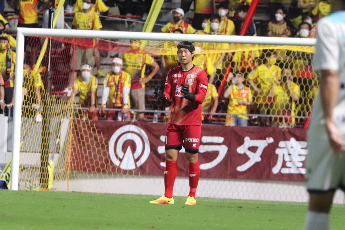 fcgifuDREAM's tweet photo. #大野哲煥 選手試合後コメント🎙

「1-1の状況でのPKストップで流れを変えられましたが、結果的には負けたので本当に悔しいです���
目の前の試合一つひとつ勝ちたいですし、自分は今回リーグ戦初出場で勝ちに飢えています。もっとチーム全員で貪欲になって勝利に向けて取り組んでいきます」

【広報】 https://t.co/pyioHonvAr