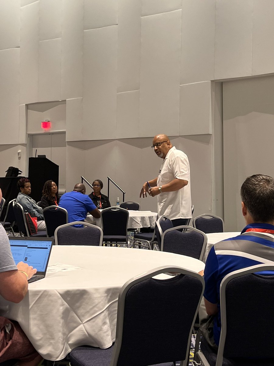 Dr. Harold McCray, Jr. ♦️ (@drmccrayspeaks) on Twitter photo How can we say we are growing teachers if we are making cold call visits to classrooms to evaluate? As leaders we need to have conversations with our teachers prior to what we see. You can’t preach EQUITY if we are not using equity practices as leaders. <a href="/PrincipalKafele/">Principal Kafele</a> #NAESP22 How can we say we are growing teachers if we are making cold call visits to classrooms to evaluate? As leaders we need to have conversations with our teachers prior to what we see. You can’t preach EQUITY if we are not using equity practices as leaders. <a href="/PrincipalKafele/">Principal Kafele</a> #NAESP22