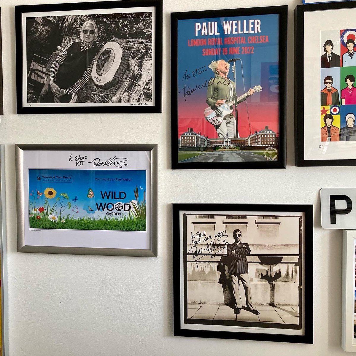 TIN_Design's tweet photo. ‘All The Pictures On The Wall’
#ByeByePaulo #HelloPaul
So he had to go… ‘Changing Of The Guard’ in our Studio (box room) making way for some amazing souvenirs I’ve collected this year… #LuckyBoy https://t.co/hGur61Noir