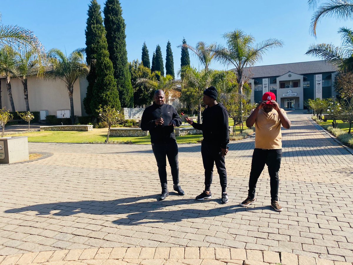 EFFYouthCommand's tweet photo. President Cmsr @Shikwambanaman1, Secretary General Cmsr Muzi Khoza with Gauteng PSCT Chairperson Fgt Matimba Ngobeni arriving @Birchwood Hotel to do final inspection. All systems are set #RoadTo4thNSA
@EFFSouthAfrica https://t.co/vqkchJ5CPY
