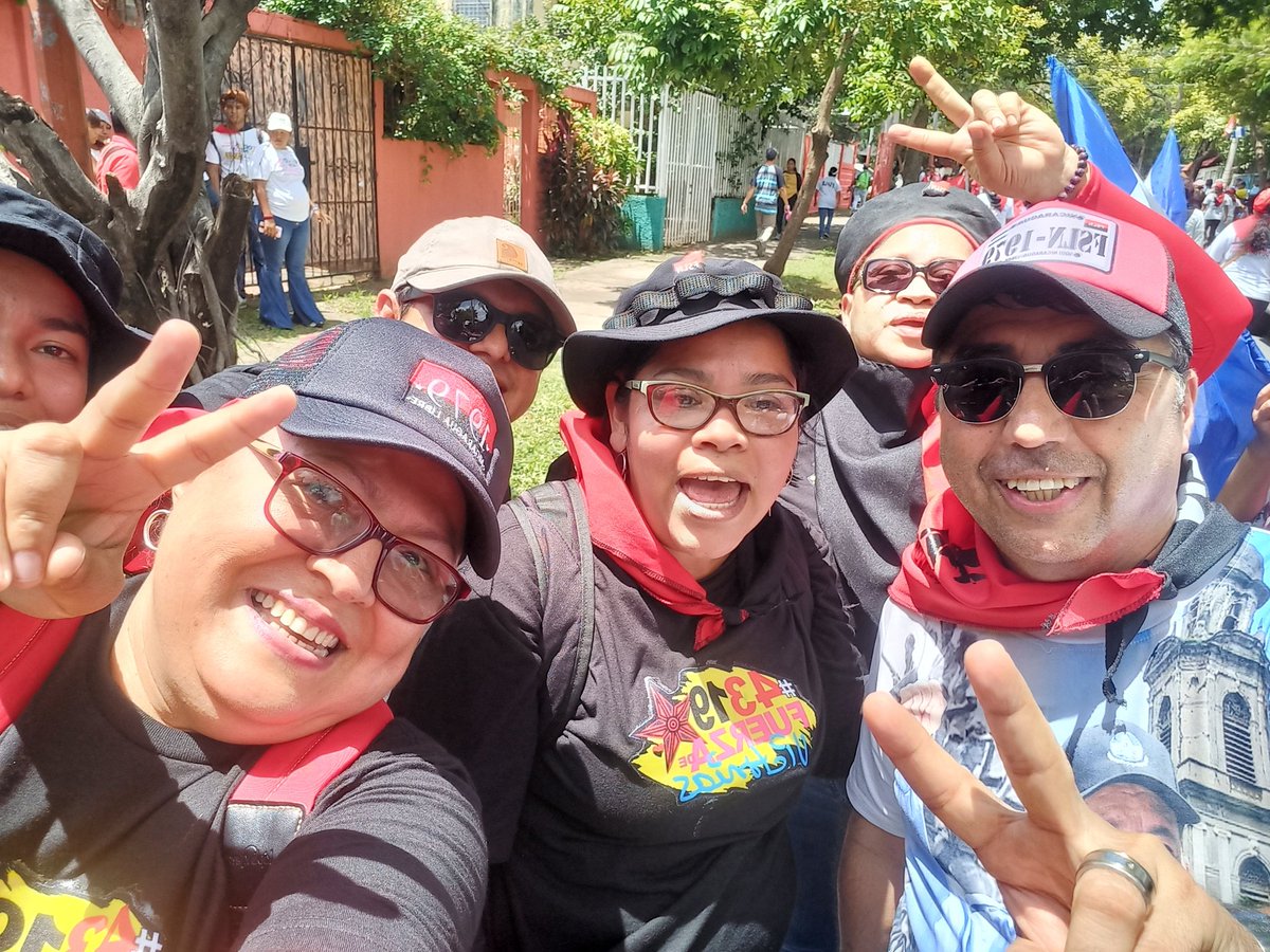 ❤️🖤 #17Julio 
La huida del tirano significó el fin de la represión y la persecución, por fin nos sentimos libres aunque eso nos haya costado mucho dolor y sufrimiento ese día #Nicaragua nació a la libertad 🕊

#4319FuerzaDeVictorias 
#UnidosEnVictorias
