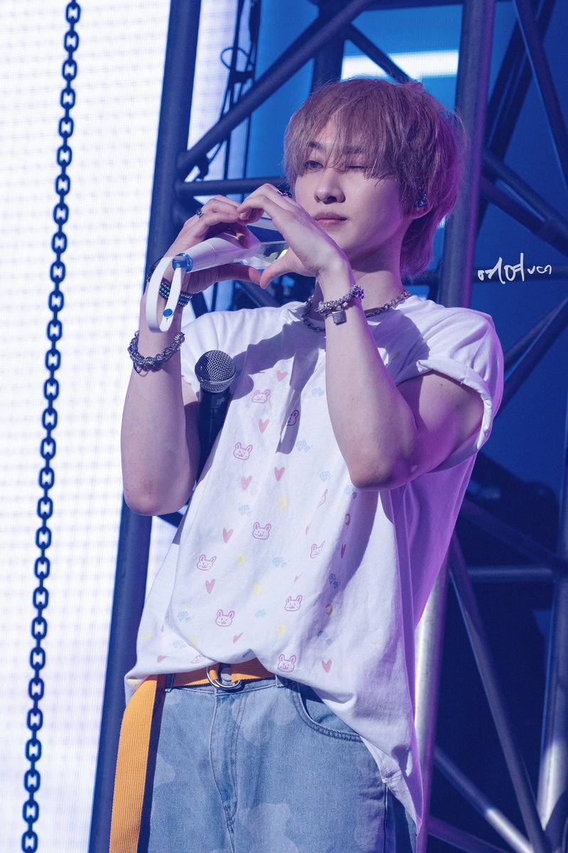 hlm0415's tweet photo. 220717 슈퍼쇼9 D-3

😉❤️

#은혁 #EUNHYUK #이혁재 #슈퍼쇼9 #SUPERSHOW9 https://t.co/lus5xSROKj