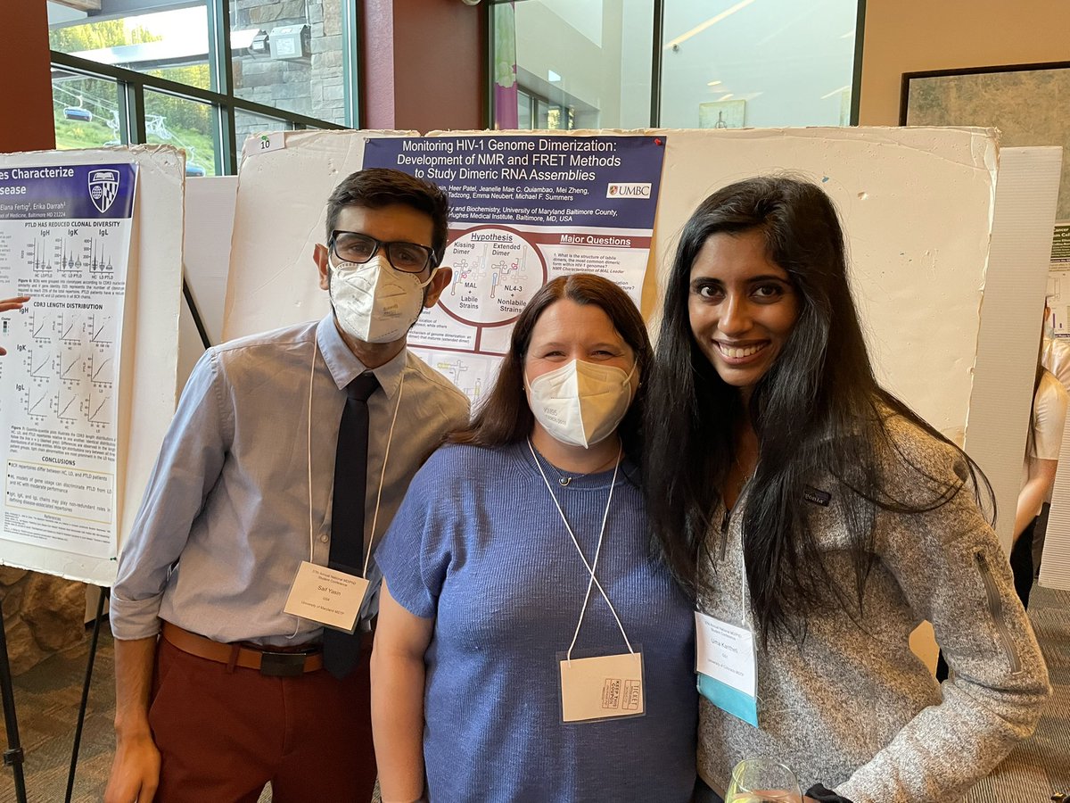 BioProfBarker's tweet photo. The awesome people are definitely the best part of the job! Last weekend at @mdphdcon with #DrewU alums and now this weekend at #ASV22 with #DrewU students and an alum! https://t.co/hpdWzREngP