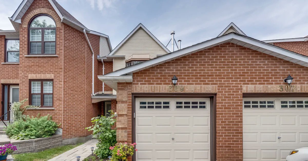 Odyssey3D's tweet photo. Check out this new listing!

309 Wilkes Court, Aurora
Listed by Maria Mitchell
Walk through the property: https://t.co/kyzJYGNdi6 https://t.co/n3pwMAmdoE