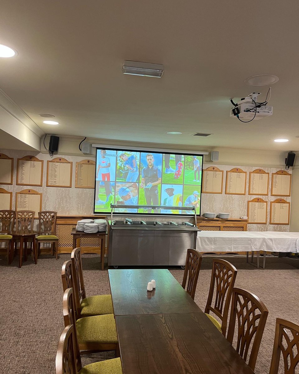 Invitation day today… 42 pairs taking part, the Course is in lovely condition, weather absolutely beautiful… We are keeping everyone hydrated with our best two looking beer boys. 🍻☺️… The Open is on all 3 screens. Who’s going to win?  #hickletongolfclub🏌🏼‍♀️ #openchampionship