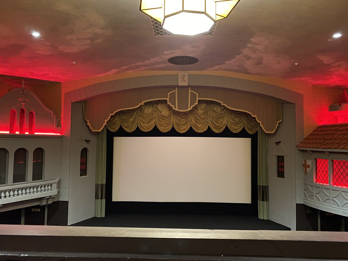 purewestmedia tweet media