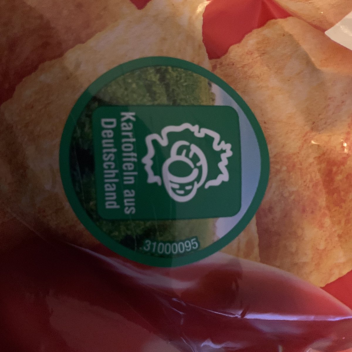 vascodagamer83's tweet photo. Deutschlandumriss mit 2 Kartoffeln
oder (um 90 Grad gedreht)
Grinsender Löwe, der mir zuzwinkert…
🤔
#crunchips https://t.co/aBKjQ84Jik