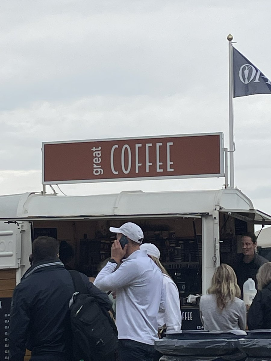 meowll0ry's tweet photo. @thatsgeneric ☕️ https://t.co/oMYjO7Y1RI