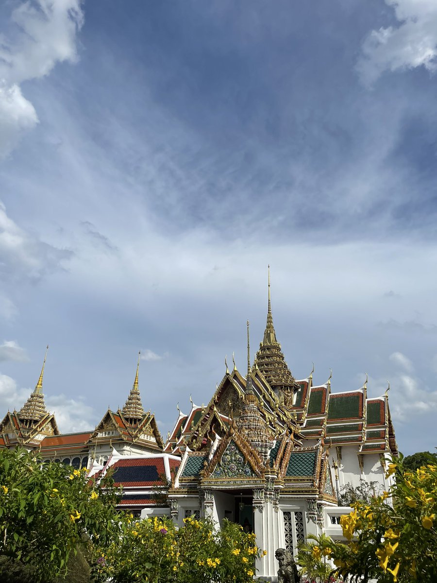 ainadaap's tweet photo. Wat Phra Kaew 🌟
#Temple #Thailand #goodplace https://t.co/EtJ0RnnTQ2
