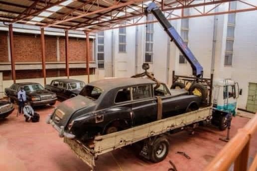 CultonScovia's tweet photo. Old is Gold. We are talking about the return of the beast, RollsRoyce Phantom V. 
📸 @bukeddeonline @bbstvug 
@BugandaOfficial @Izzykasujja https://t.co/qzNYagzPi5
