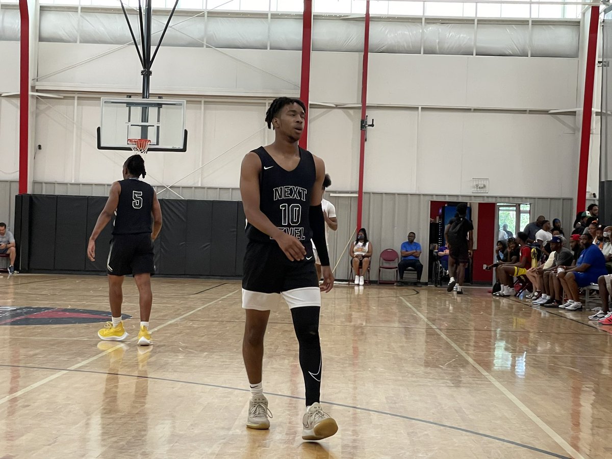 PrepHoopsSC's tweet photo. Upward Stars Upstate 17U vs Next Level Elite. #RunThatFade #PrepHoops #SwannysRoundballReview https://t.co/Qd3HFMQKIq