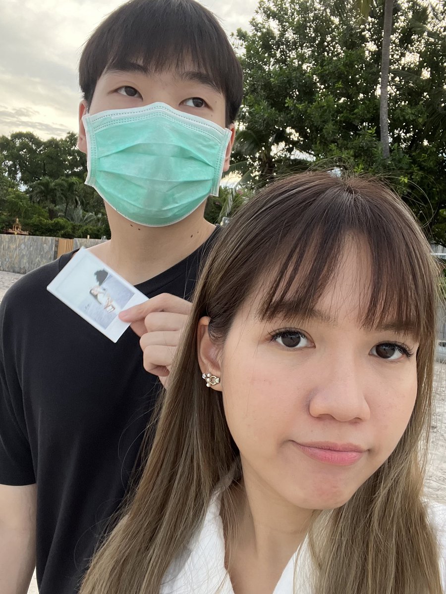 ppirunrat's tweet photo. ต้องยอมรับว่า คลั่งรักกั๊บ💘 เป่านะหน้าทองไปที 🤪 Our first trip 🌊 huahin https://t.co/ch4j46Mvsn