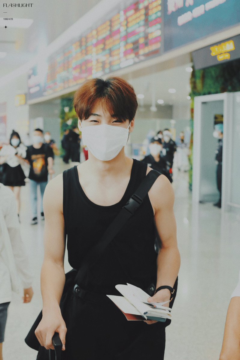 _Flashlight___'s tweet image. #YuGengyin #俞更寅 

2022/7/17

HD 4P
 
@yugengyin_0428