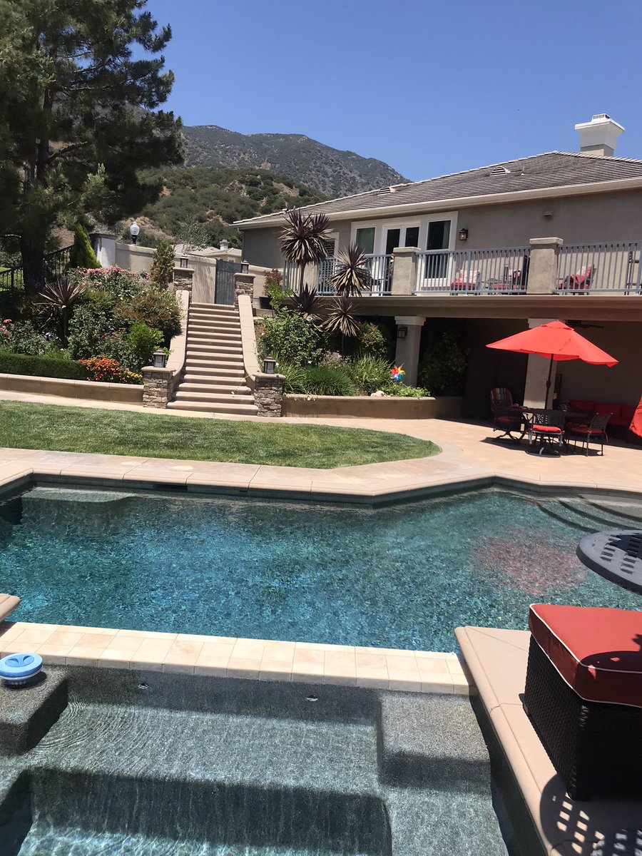 AlyPie226's tweet photo. My peaceful place! ☀️💦👙 https://t.co/YmA1RJl1Df