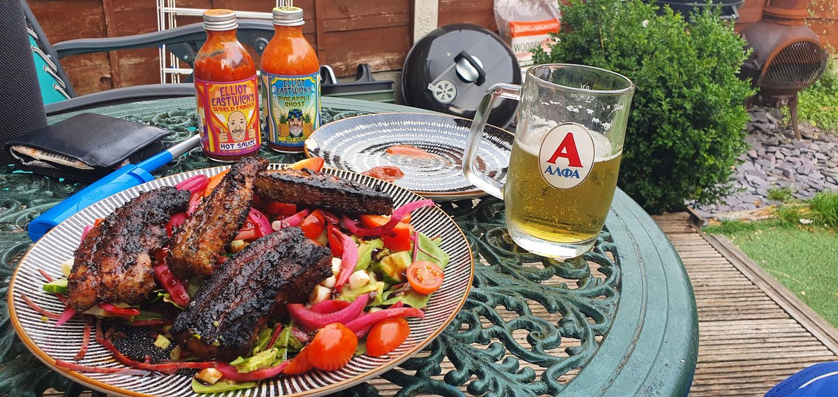 StevenHughes1's tweet photo. One man BBQ for tea as Mrs is out. Featuring 5 pints, @LidlGB chilli pork belly &amp; @WorldFamousHot1 (buy both these sauces they are the bollocks) https://t.co/ZjmuR3VyII