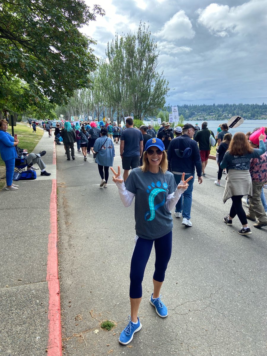 MichellMillman's tweet photo. Such a great turnout for @RivkinCenter #SummeRun Still time to give: https://t.co/VcU7BhpHbd
#ovariancancer #breastcancer @KIRO7Seattle https://t.co/JELPjPOuDa