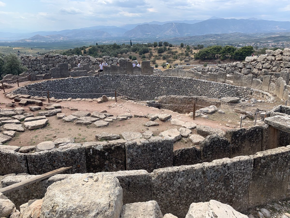 TracyAr5's tweet photo. @tracy67603483 #gladiator #Mycenae https://t.co/u5r9q4fH2M
