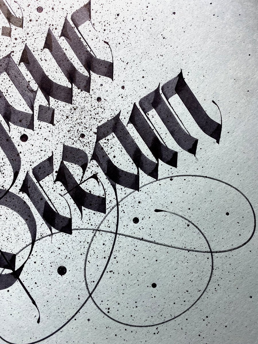 TrivikramArtist's tweet photo. Become mad for your dream💥 Written with SAM automatic pen. It was completely handmade pen made by @Sameerenvy
Sir.

https://t.co/2mYDMG3BHW

#trivikramcalligrapher #calligraphy #lmscript #calligrapher #calligraphers 
#lettering
#artists
#becomemadforyourdream https://t.co/CBIkQSu7f5