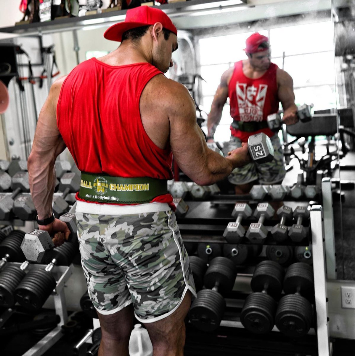 OldSchoolLabs's tweet photo. Are you hitting the gym today or taking a rest day? Let us know 👇️

📷️: @kainoapangdad

#oldschoollabs #teamosl #workout #gym #fitness #weekendwarrior #weekendvibes #supplements #bodybuilding #oldschool #goldenera #goldenerabodybuilding https://t.co/TjyMzrHyQx