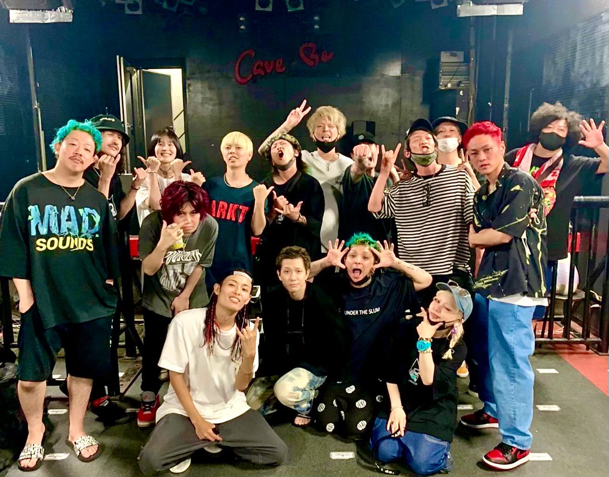 RATS_official's tweet photo. 広島CAVE-BEありがとうございました🥷
ハズレたままの当たり棒Tour
&
TOKYO UNDER THE SLUM Tour
Made in Me.のメロディーが脳内ループ🧠
しっかりつけ麺も堪能出来て最高な夜でした🌶🔥
さて明日は名古屋✊
#MadeinMe
#Validelight
#MercyWoodpecker
#SETTLEON https://t.co/icuRS8rvY4