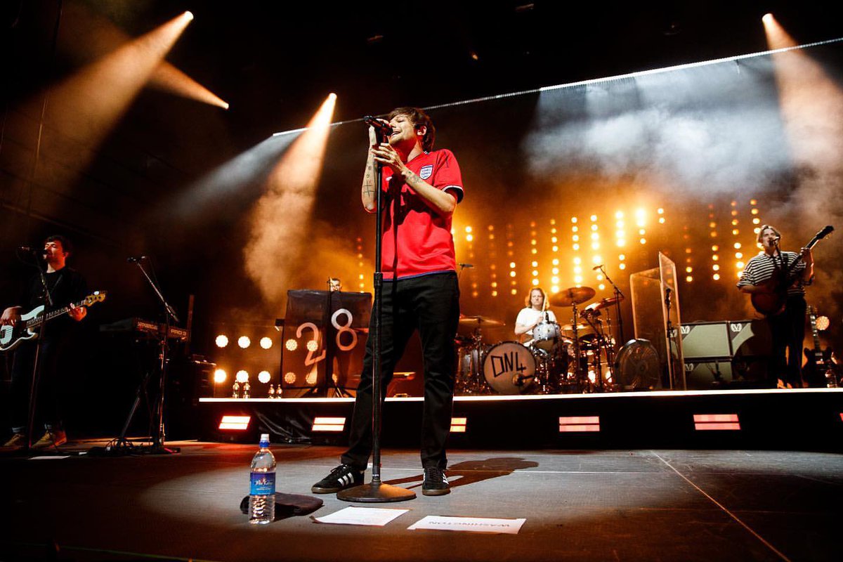 Roses_Ce_24g's tweet photo. Louis at the "The Anthem" Washington 📸
#LTWTDC
2.1.22
Via kellipalotayphotog https://t.co/UcdctNiPuZ
