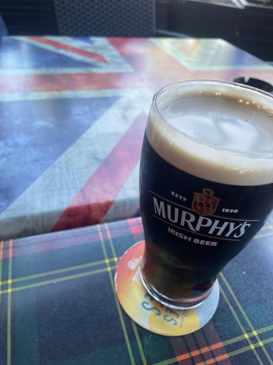finbarrduffy's tweet photo. @imgrandsure Be careful drinking Guinness in France! I was tricked by the Murphys and Beamish signs outside this place last week and they only had Guinness that they served like this. Tasted awful too. https://t.co/qBadVhUt0b