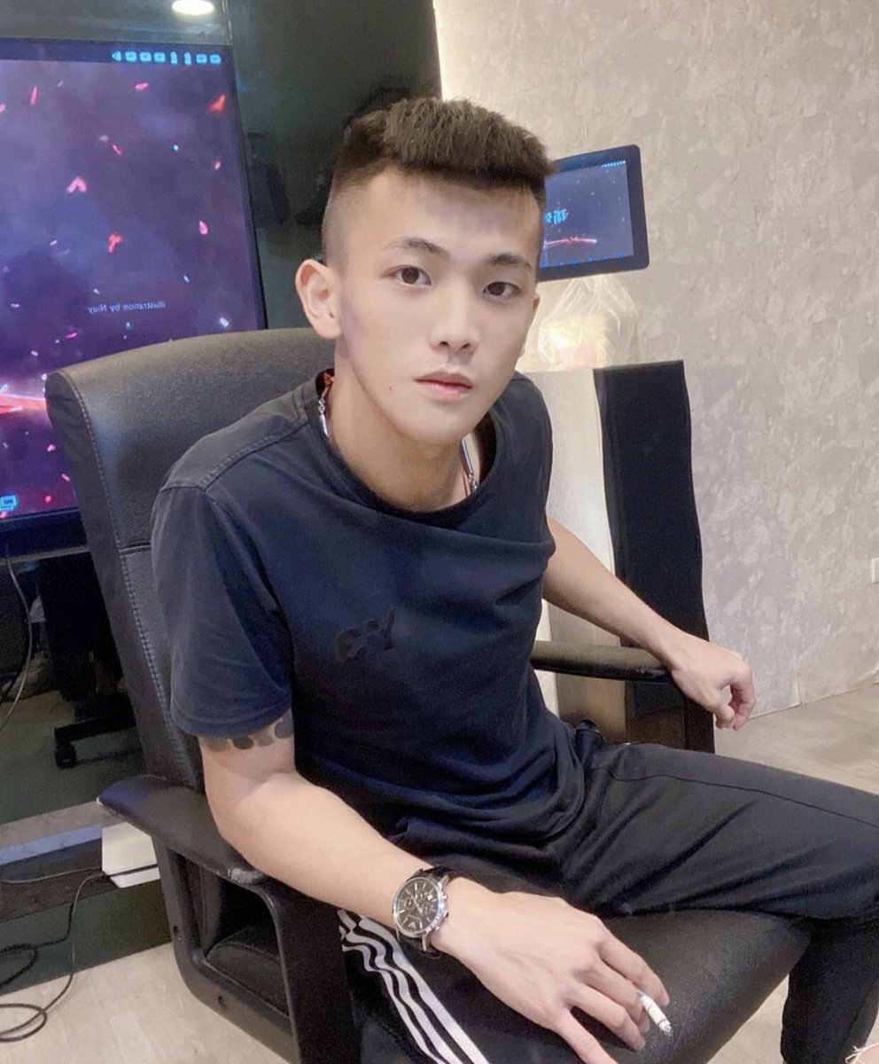 這時間有人要約嗎哈哈 聊天直接留言私我
#台中 #現約 #聊天