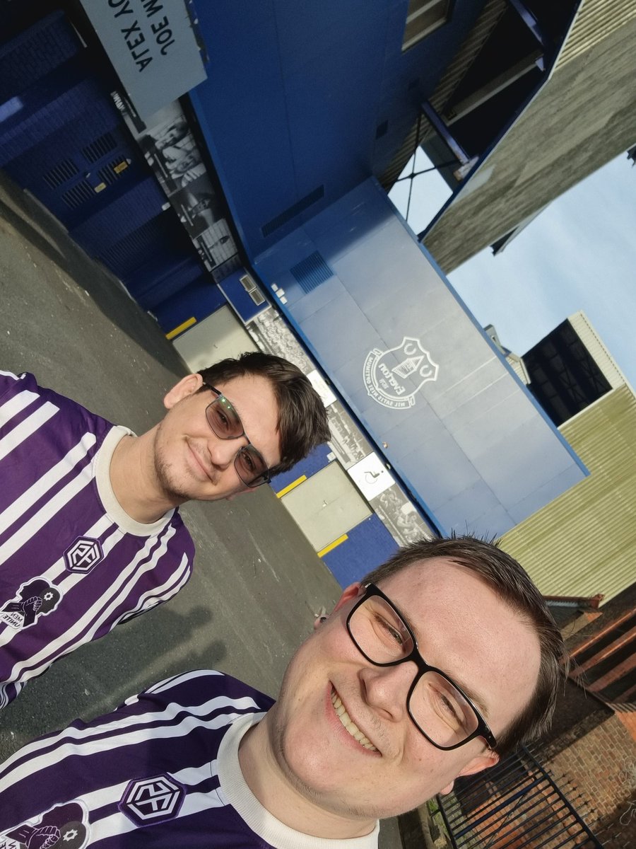 GBFRTMenUnite's tweet photo. Stop #77 - @Everton 

19:20

1985.6 miles travelled!

https://t.co/cYmFlUCPps https://t.co/7dNng18xhF