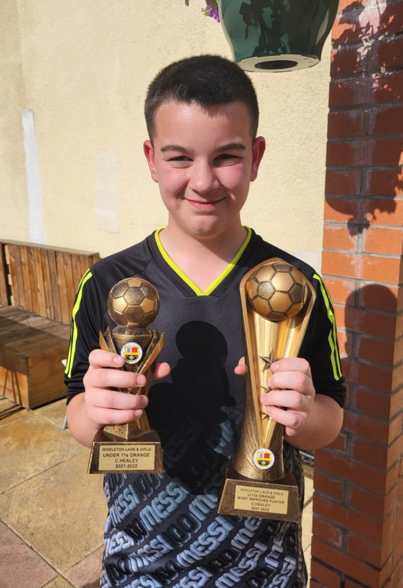 AdamAheale's tweet photo. My boy got most improved player of the year not bad for his first season as a goalkeeper.... very proud Dad (and team coach) @OakesGs #goalkeeper #grassrootsfootball #u11s #MLGFC @NBJFL17 https://t.co/327Y6cMRQy