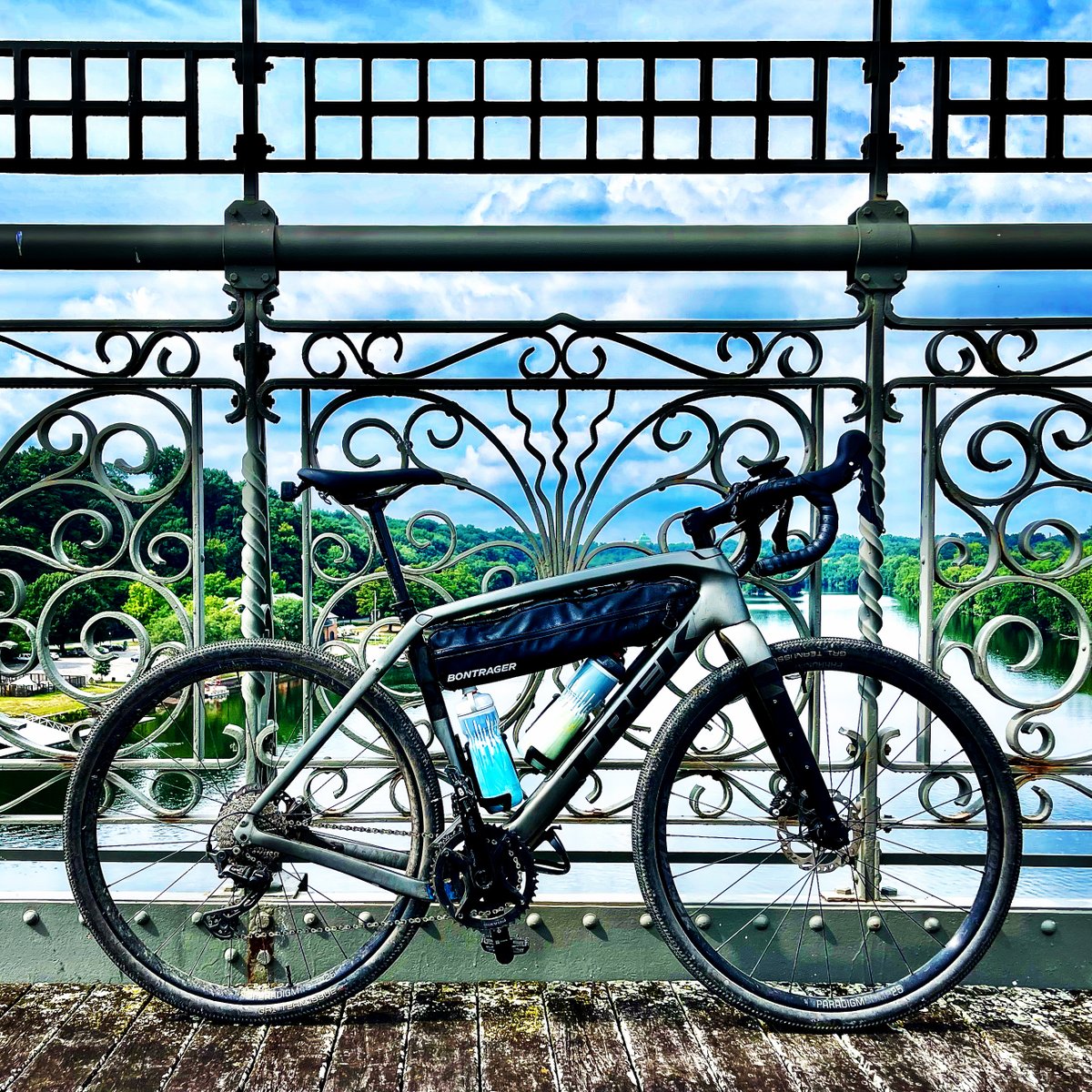 benjaminle's tweet photo. On the Strawberry Mansion Bridge after enjoying the car-free ride into #Philadelphia on MLK Drive and hitting the trails at Belmont.
@TrekBikes #CheckpointSL5 #PhillyCycling https://t.co/VzG4J5n7VK